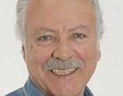 Ahmet Uz kimdir?