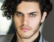 Aria Shahghasemi kimdir?