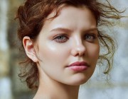 Chloe Levine kimdir?