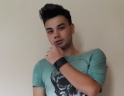 Emre Gönüllü kimdir?
