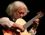 Erkan Oğur kimdir?