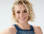 Esra Erol kimdir?