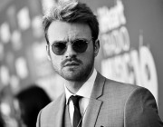 Finneas O'Connell kimdir?