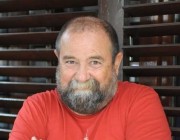 Güray Kip kimdir?