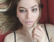 Hümeyra Şare kimdir?