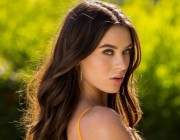 Lana Rhoades kimdir?