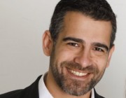 Onur Gülmek kimdir?