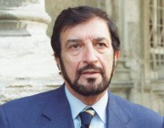 Sezen Cumhur Önal kimdir?