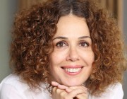 Zeynep Özbatur Atakan kimdir?